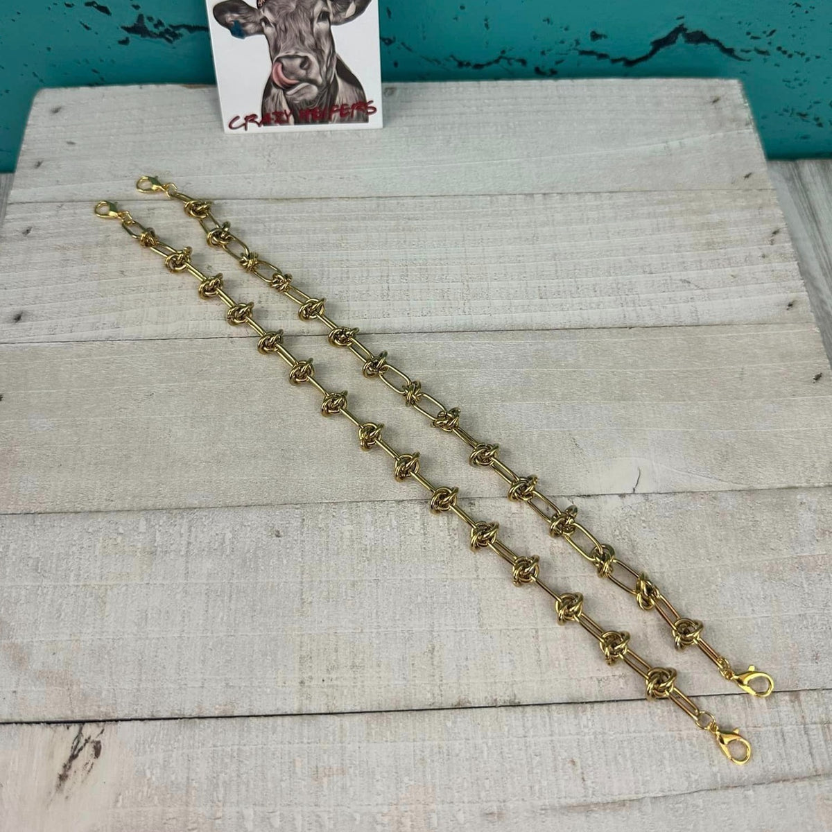 Trucker Hat Chains V3