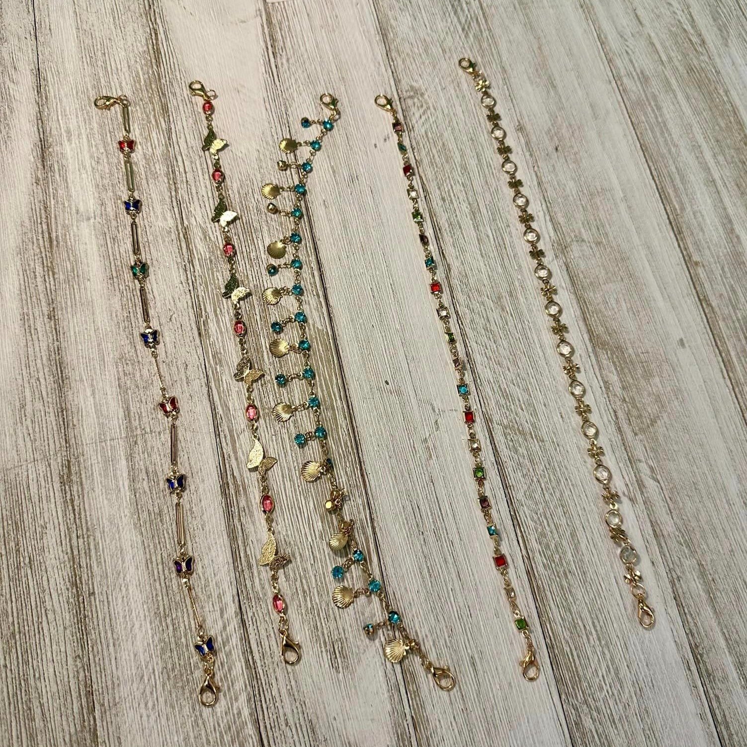 Trucker Hat Chains V4