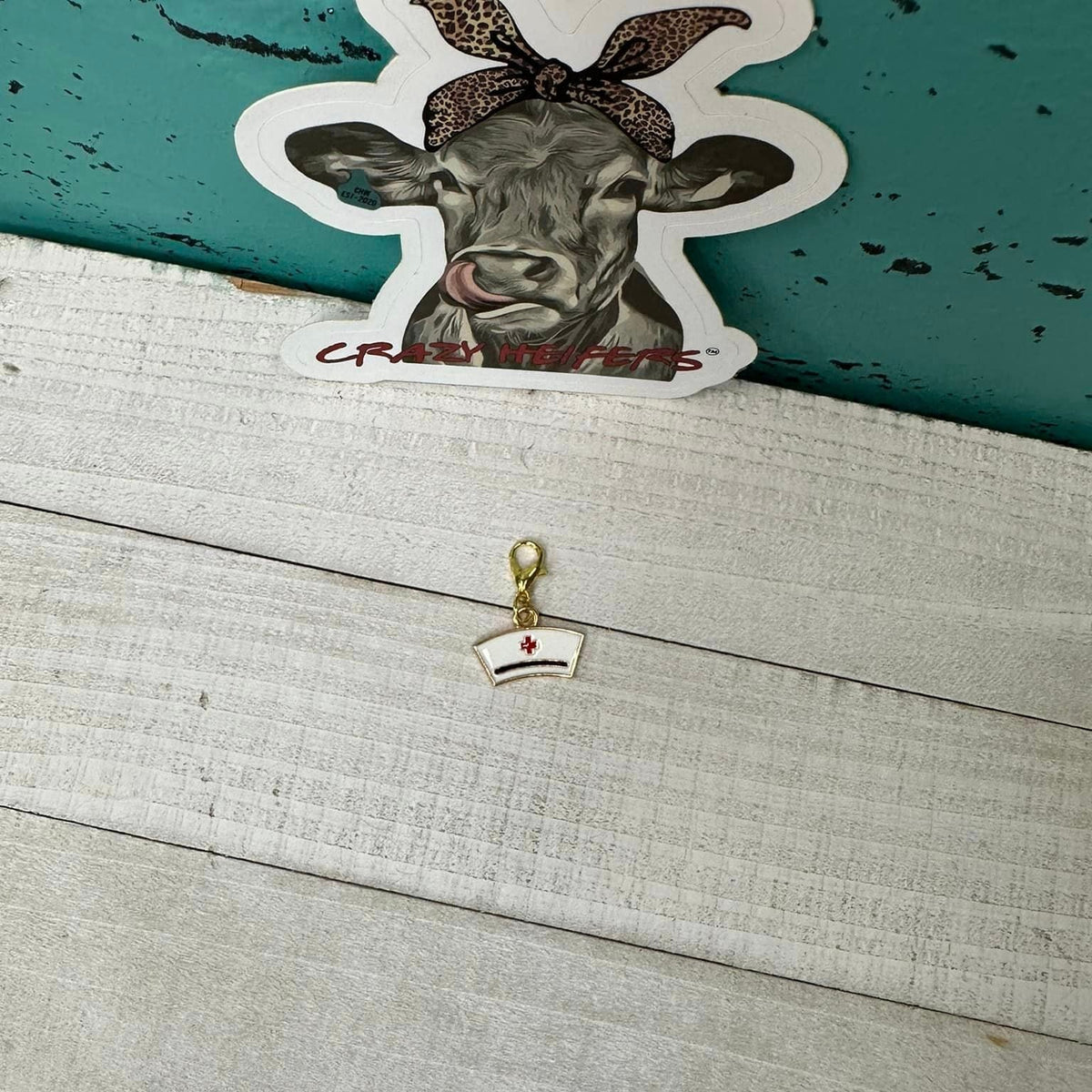 Clip-on Charms Gold Tone V5