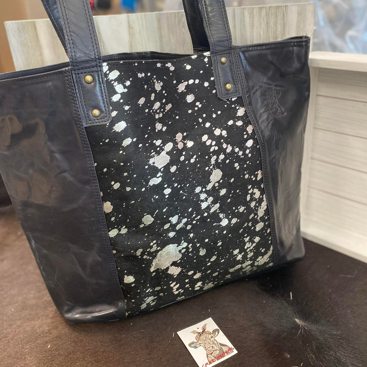 Virginia Large Tote Bag